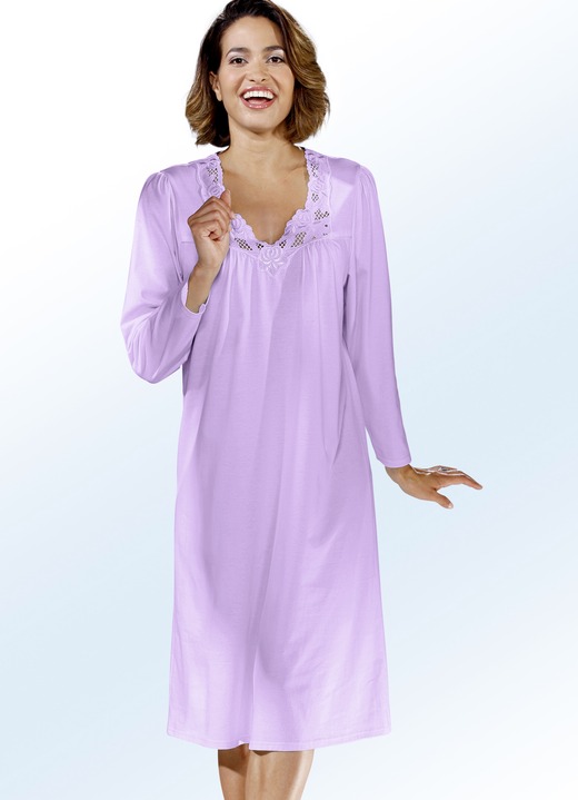 Damenmode - Nachthemd, Langarm mit V-Ausschnitt, in Größe 038 bis 056, in Farbe FLIEDER Ansicht 1