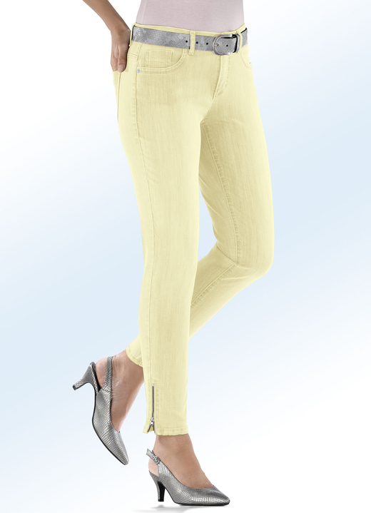 Hosen mit Knopf- und Reißverschluss - Jeans mit modischen Reißverschlüssen, in Größe 017 bis 050, in Farbe HELLGELB