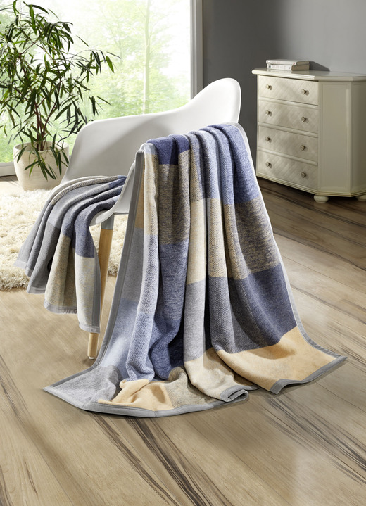 Wohndecken - Kuschelweiche Schlafdecke, in Farbe BLAU Ansicht 1