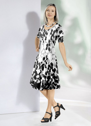 Kleid mit ausdruckstarkem Bordüren-Druck
