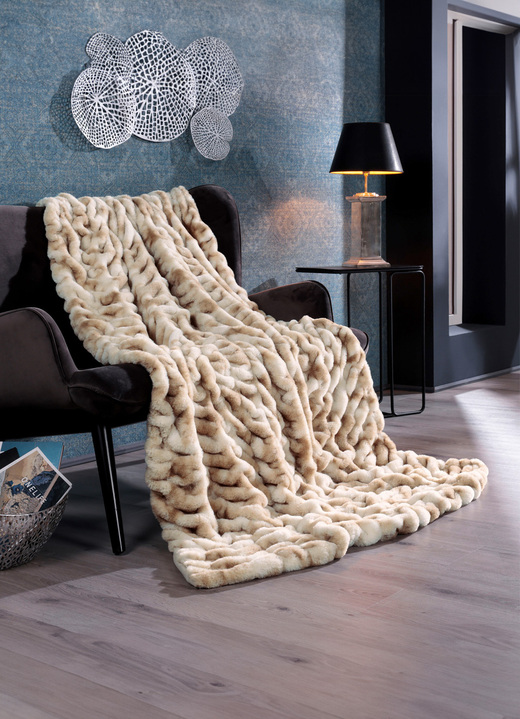 Wohndecken - Kuschelige Wohndecke aus Webpelz-Fellimitat, in Farbe BEIGE Ansicht 1