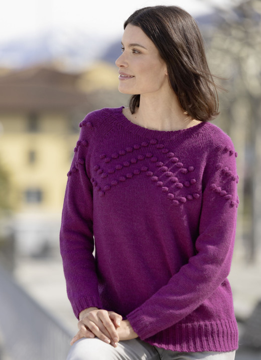 Basics - Pullover mit Cloqué-Dessin, in Größe 036 bis 050, in Farbe BEERE Ansicht 1