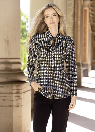 Shirtbluse mit Hahnentrittmuster