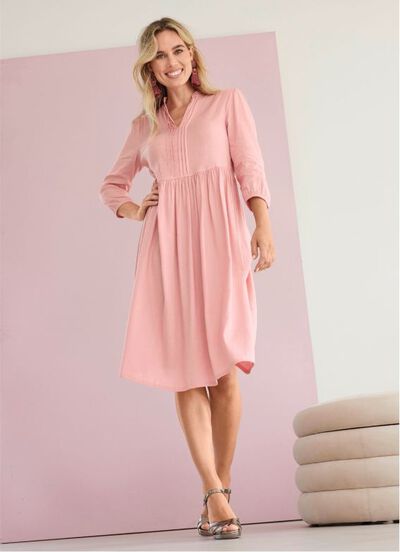 Kleid in Schlupfform in rosa