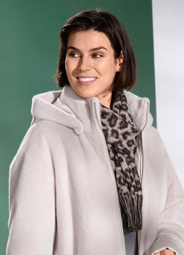 Schal mit Raubtierfell-Dessin 