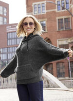 Pullover mit Kapuze und in Fledermausform 