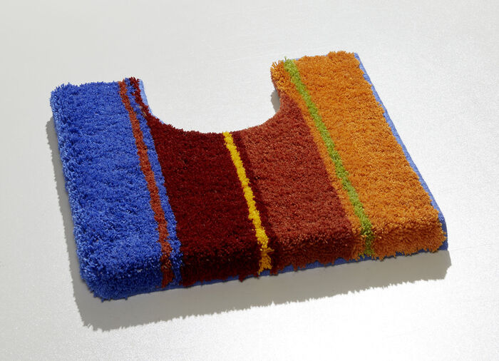 Bunte Badgarnitur aus dem Hause Grund 