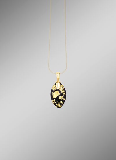 Anh&auml;nger mit Onyx, beh. und Bergkristall mit Blattgold-Triplette 