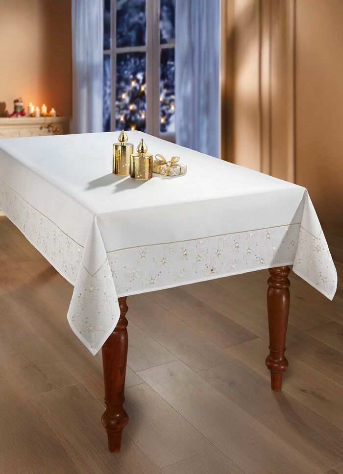 Tisch- und Raumdekoration mit Glitzergarn 