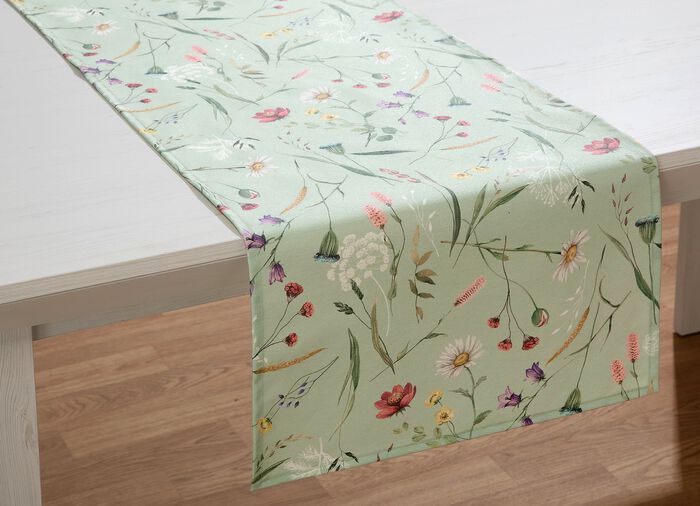 Tisch- und Raumdekoration mit Fleckschutz-Ausr&uuml;stung 