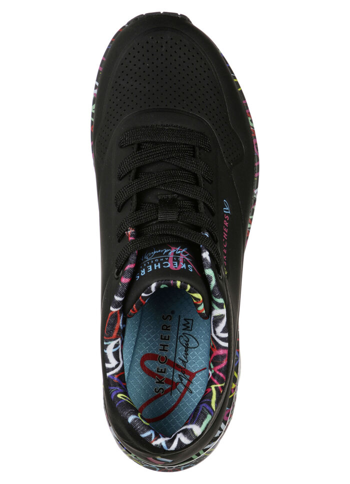 SKECHERS Schnür-Sneaker teilweise mit bunten Herzen bedruckt SCHWARZ