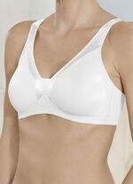 Naturana BH mit vorgeformten Cups WEISS