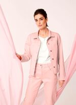 Jeansjacke mit stiltypischen N&auml;hten 