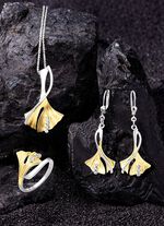 Damenring Ginkgoblatt in Bicolor mit synth. Zirkonia 