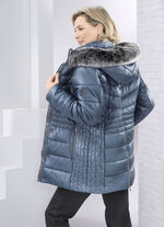 Jacke mit figurfreundlicher Längssteppung seitlich PFAUENGRÜN