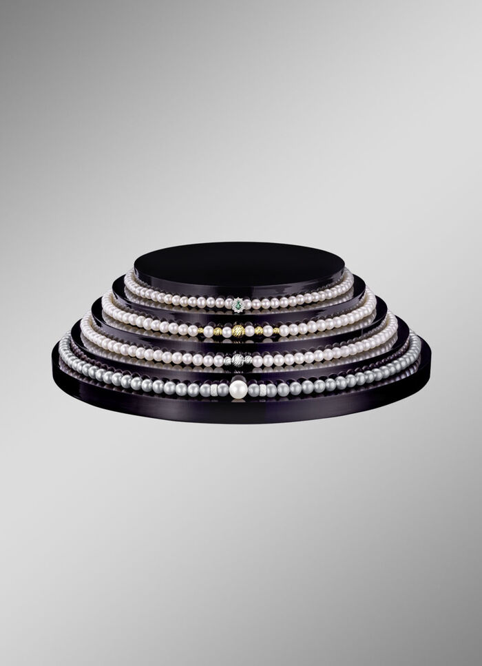 Halskette mit Süßwasser-Zuchtperlen, echt Smaragd und Brillanten 