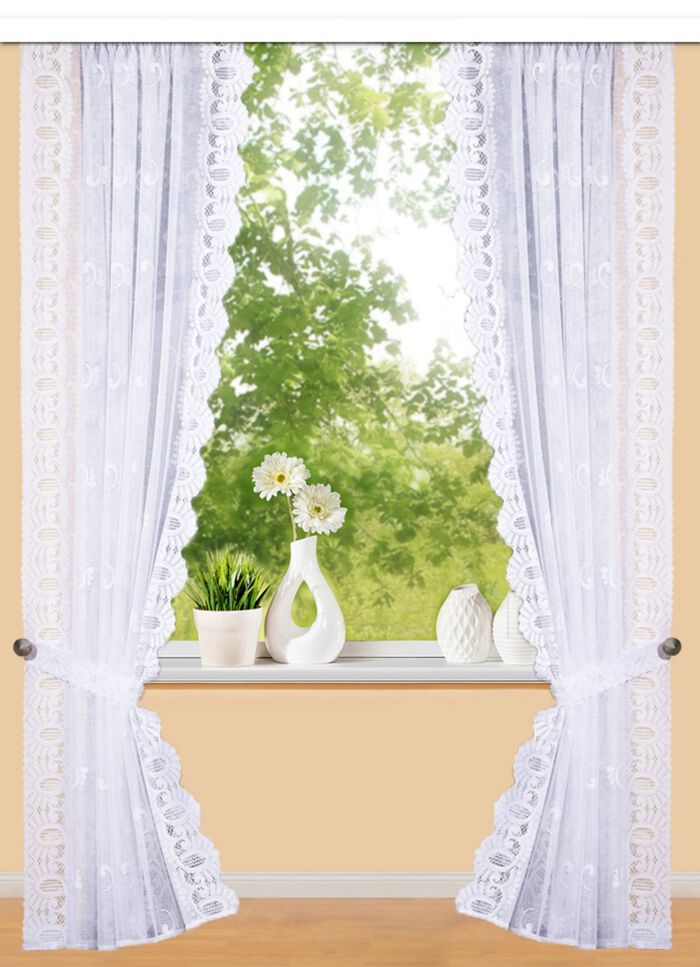 Hübsche Raffgardinen-Garnitur 