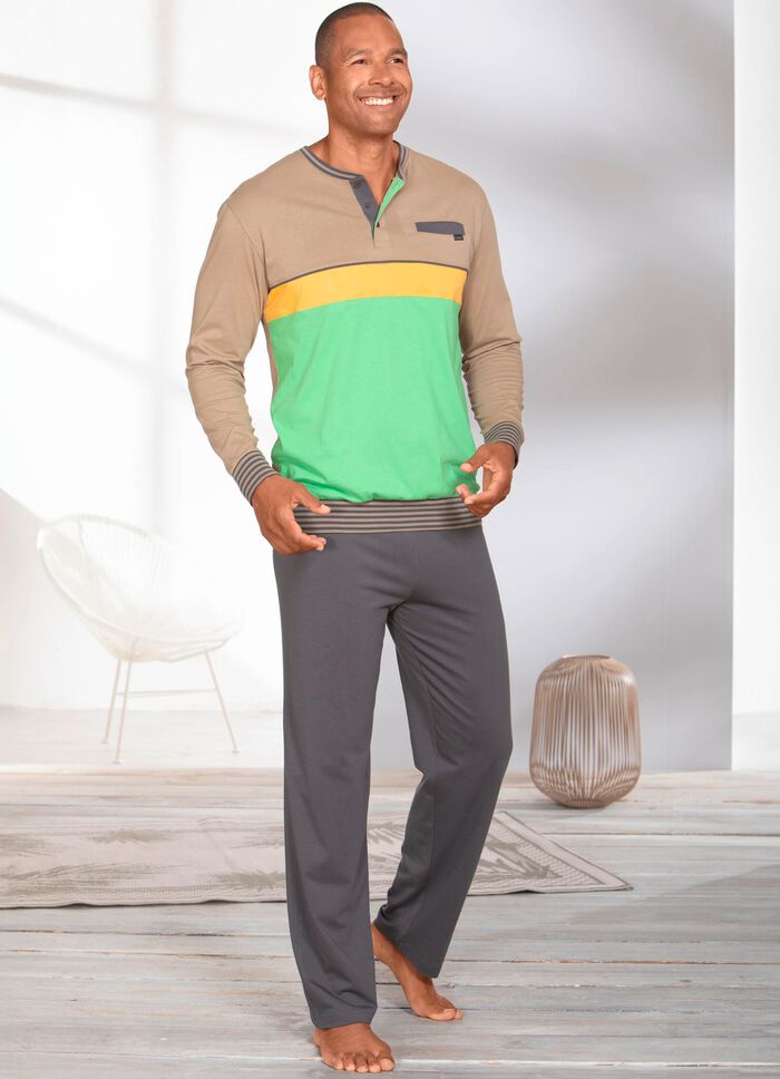 Schlafanzug mit Knopfleiste und offenen Beinabschl&uuml;sen 