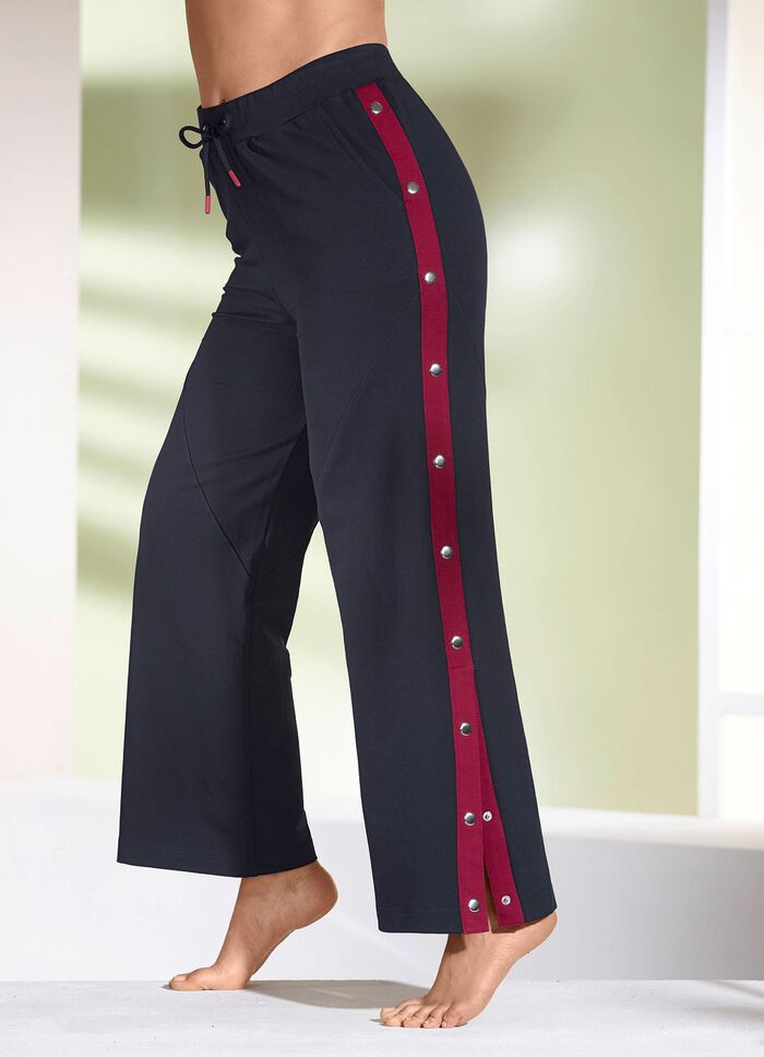 Hose mit seitlichen Kn&ouml;pfen 