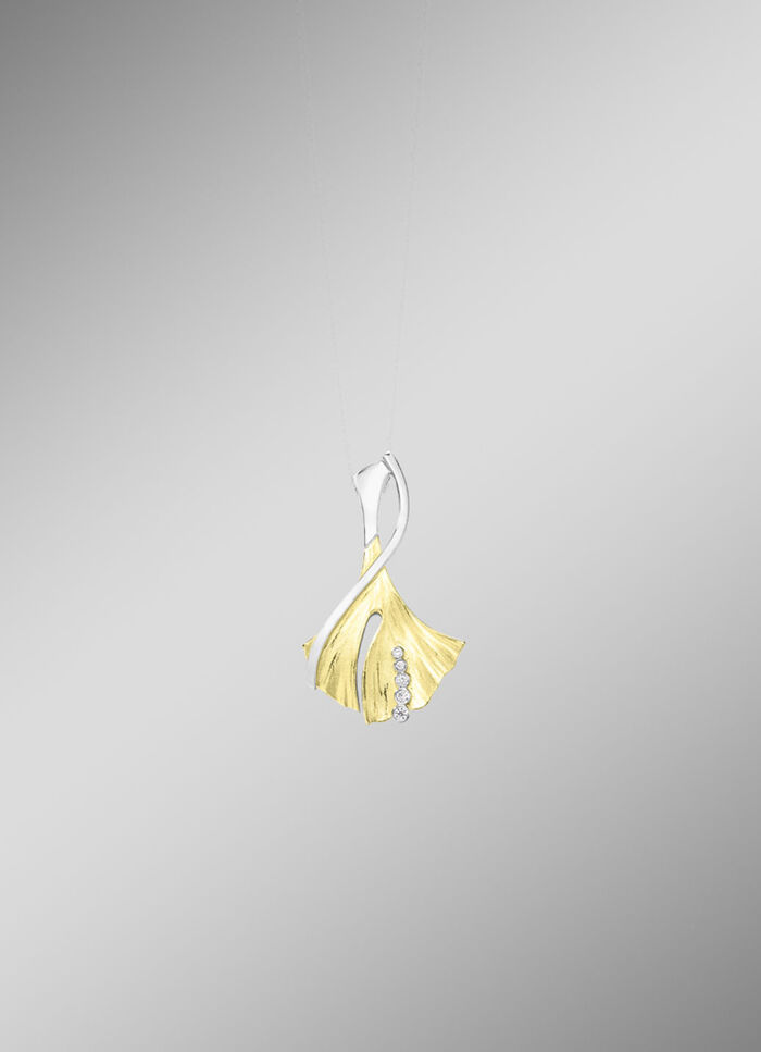 Ginkgoblatt-Anh&auml;nger in Bicolor mit synth. Zirkonia 