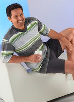 Shorty mit V-Ausschnitt und Ringeldessin 