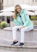 Jacke mit angesagtem Laserstepp 