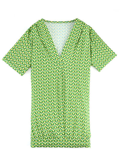 Shirt mit rückwärtiger Smokverarbeitung in 2 Farben 