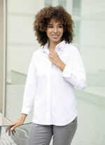 Bluse mit Perlenzier 