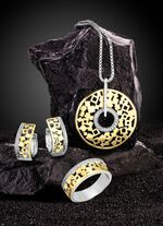 Schicke Klappcreolen in Bicolor mit Zirkonia 