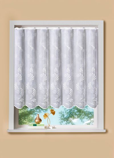 Luftiger Kleinfenster-Store mit Stangendurchzug 