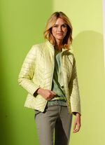 Steppjacke mit recycelter Wattierung 