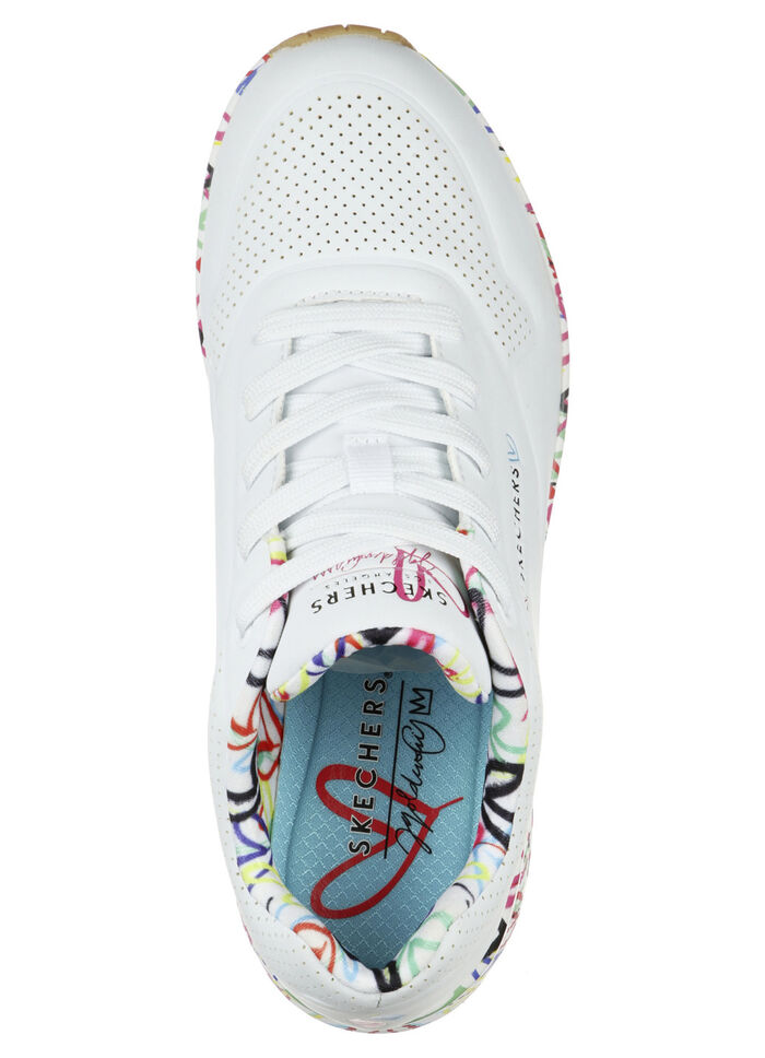 SKECHERS Schnür-Sneaker teilweise mit bunten Herzen bedruckt WEISS