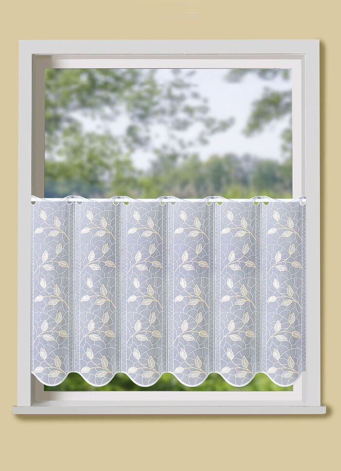 Kurzstore mit filigran gesticktem Blätterdessin 
