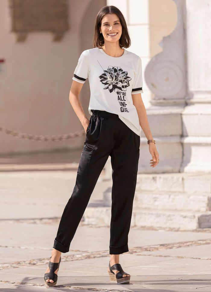 Shirt mit Flatlocknaht am Halsausschnitt 