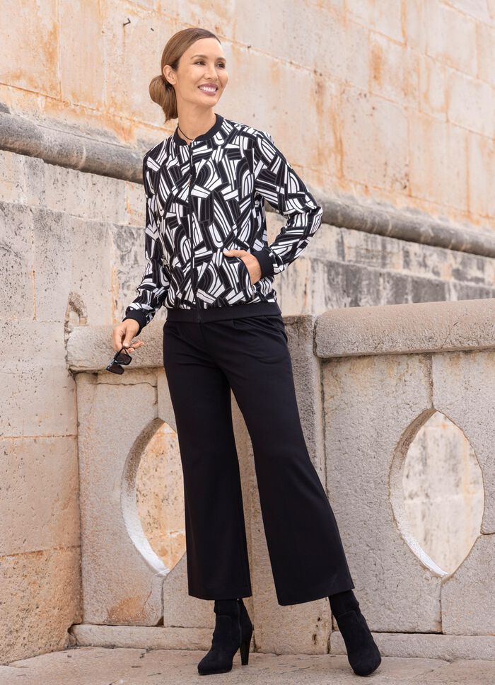 Blusenjacke mit schwarzen Rippenb&uuml;ndchen 