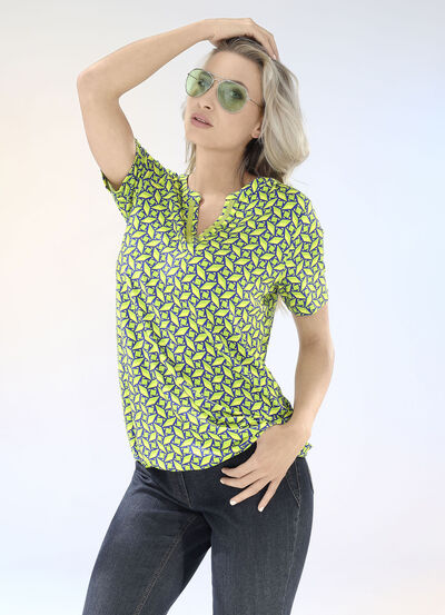 Shirt mit Zierband am V-Schlitz 