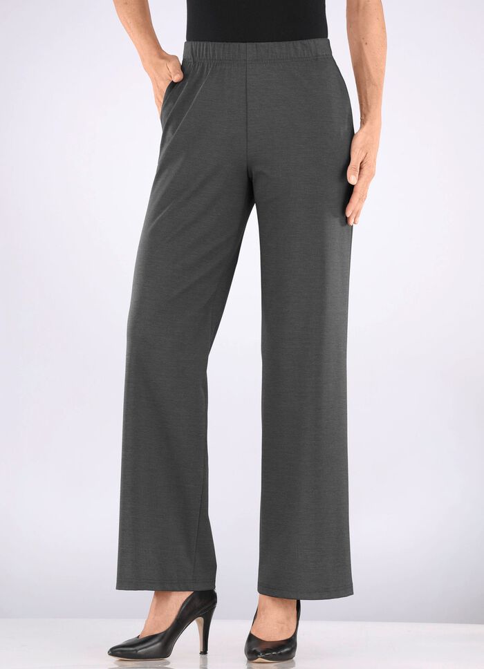 Hose in  modischer Weite  