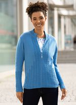 Strickjacke mit Zopfmuster 