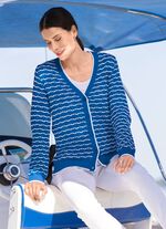 Strickjacke mit feinen Ringeln und Ajourrauten 