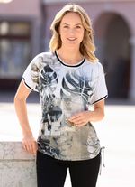 Shirt mit Kontrastverarbeitung am Halsausschnitt 