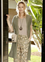 Strickweste in Longform 