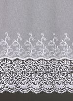 Kleinfenster-Store mit gebogtem Macramé-Abschluss 