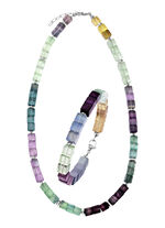 Wunderschöne Garnitur mit Hämatit, beh. und Fluorit in Multicolor 