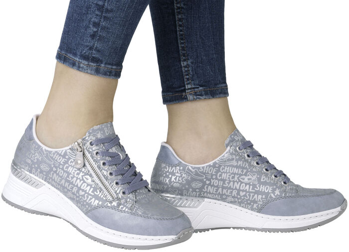 Rieker Schnür-Sneaker aus bedrucktem Synthetikmaterial HELLBLAU-SILBER