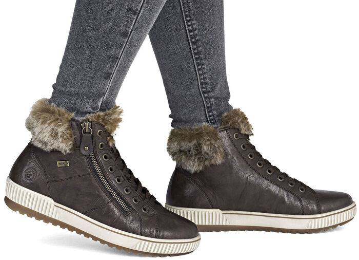 Remonte, gefütterte Damen-Boots, Winterschuhe, Weite G, mit herausnehmbarem Fußbett DUNKELBRAUN