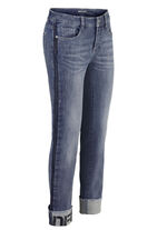 Jeans mit Fransensaum und Schriftzug auf einem Bein 