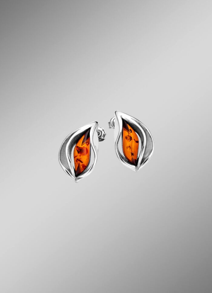 Zeitlos elegante Ohrstecker mit echt Bernstein 