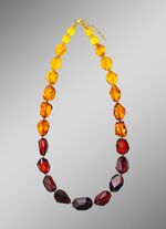 Edle Halskette mit Bernstein und H&auml;matit 