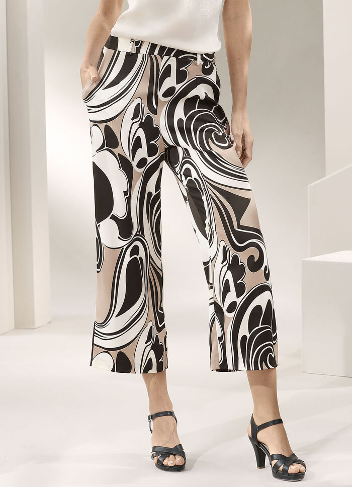 Culotte in modischer Weite  