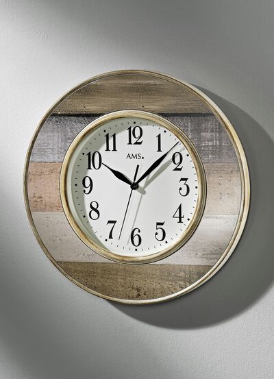 Wanduhr mit Funkwerk aus dem Hause AMS 